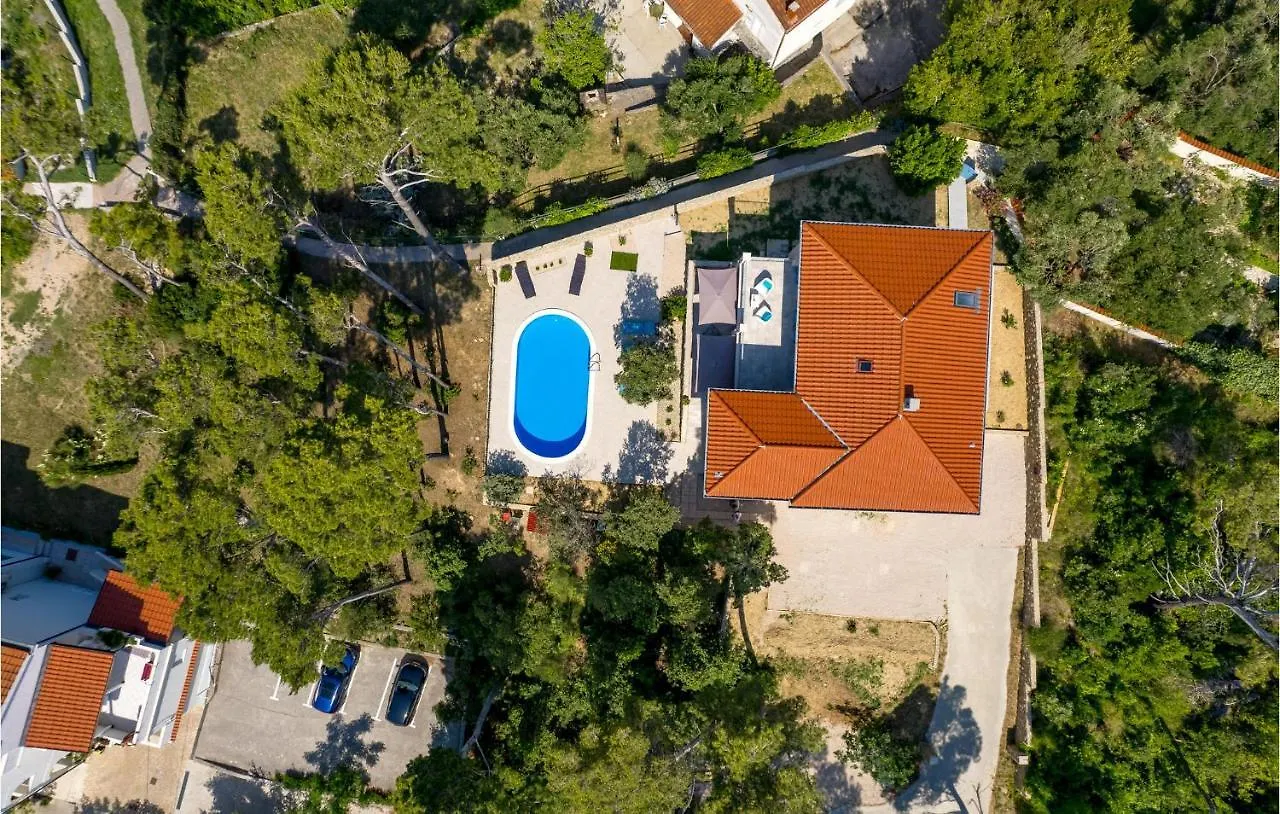 Stunning Home In Banjol Prázdninový dům