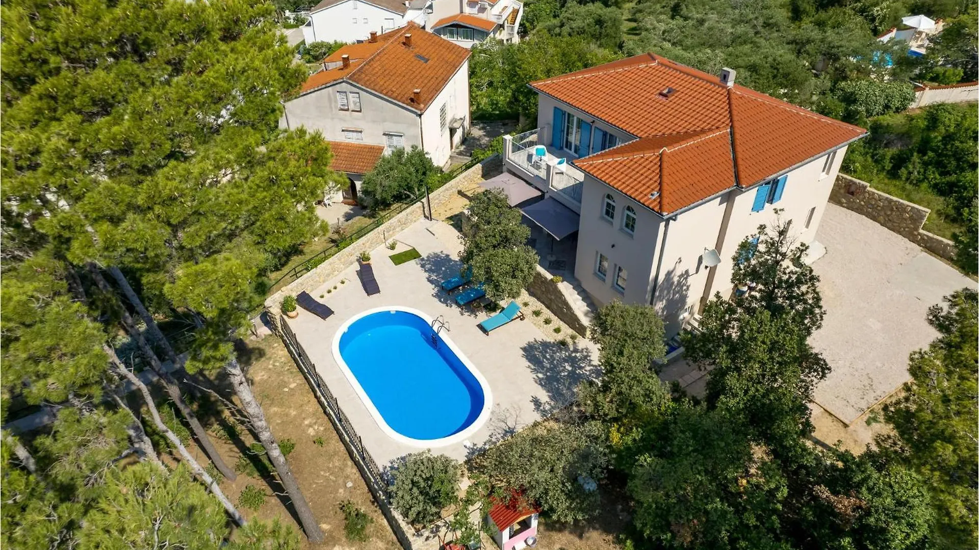 Stunning Home In Banjol