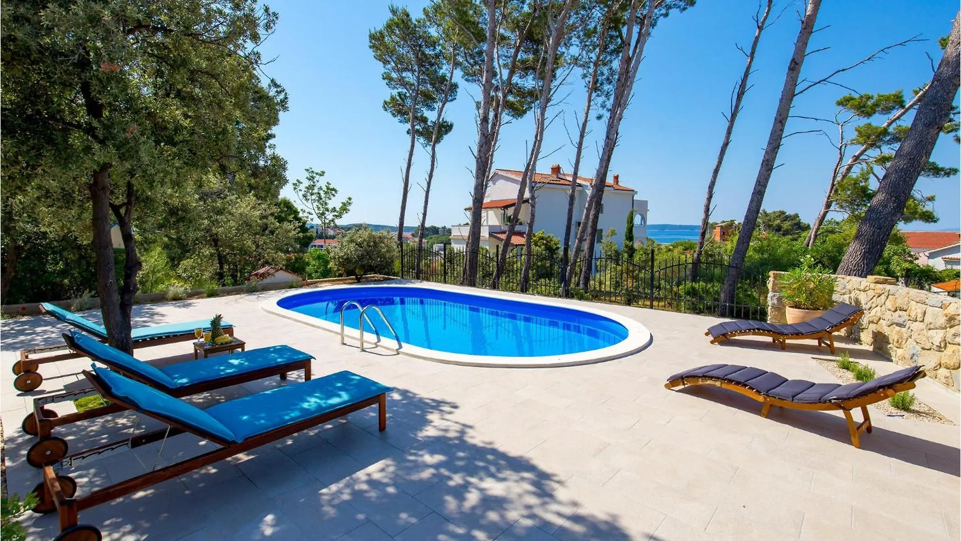 Stunning Home In Banjol
